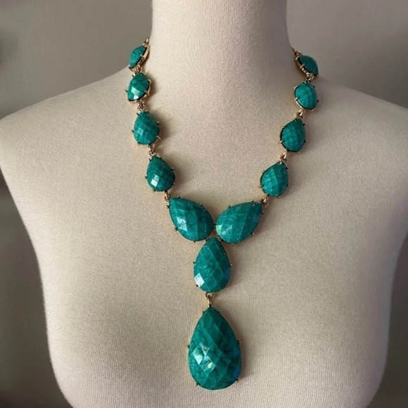 Amrita Singh Green & Gold Statement Necklace - Picture 1 of 7